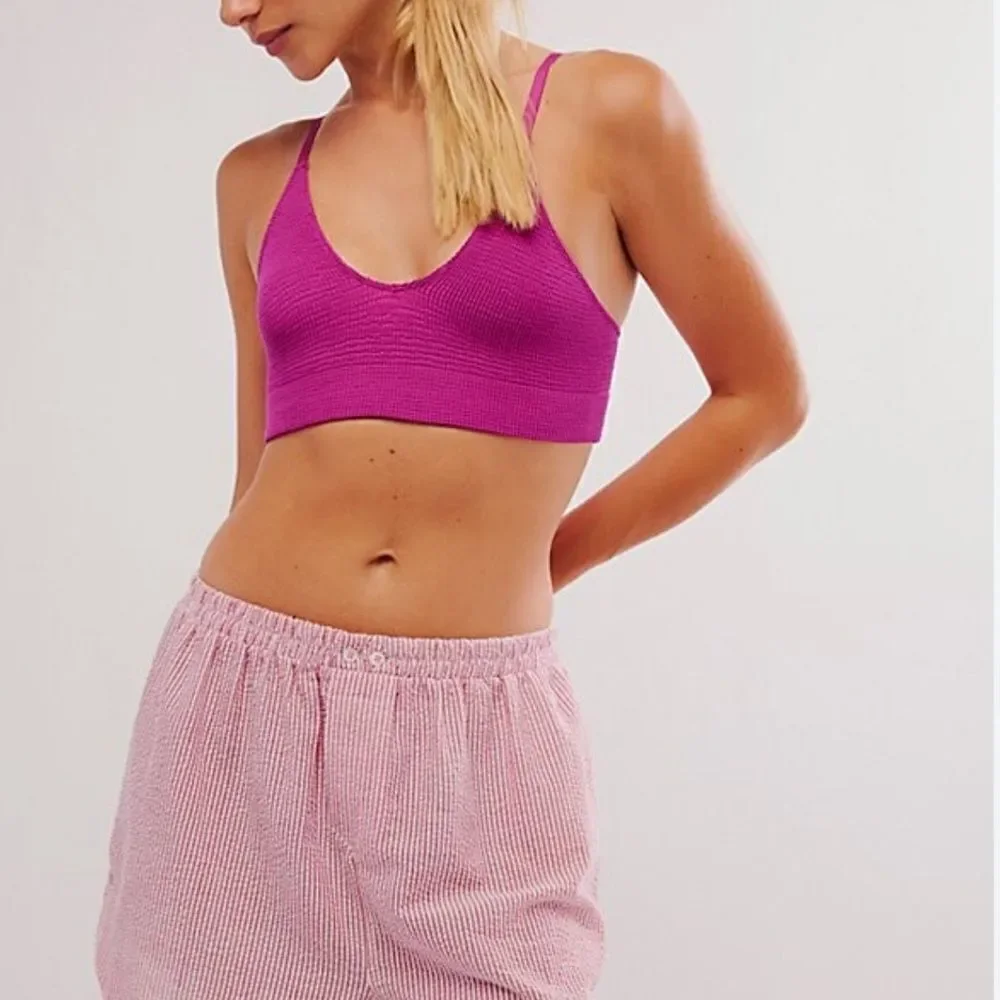 NWOT Free People The Rib Reach For Triangle Bra XS/S Seamless Pull On Voop